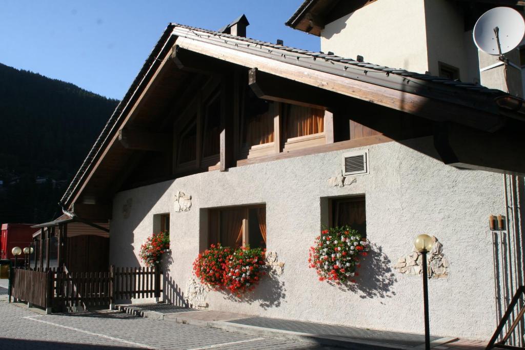 Residence Elga Valdisotto Luaran gambar
