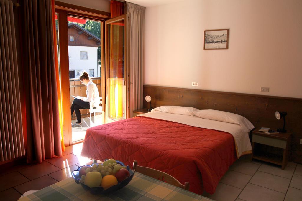 Residence Elga Valdisotto Luaran gambar